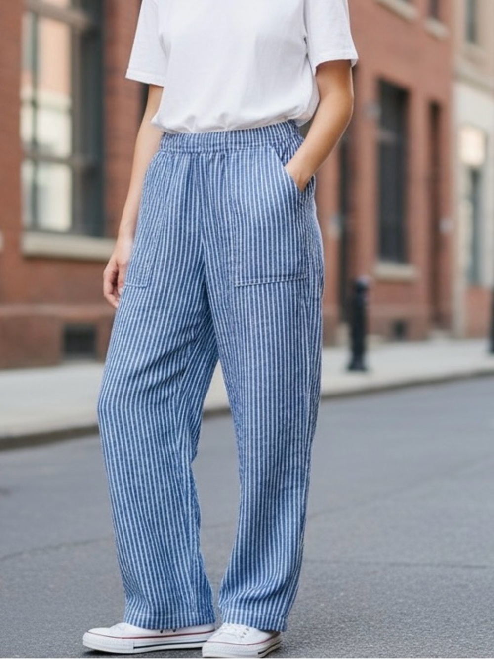 Chico’s Chambray Blue and White Striped Linen High Rise Pockets Pants 00 Reg 2/4